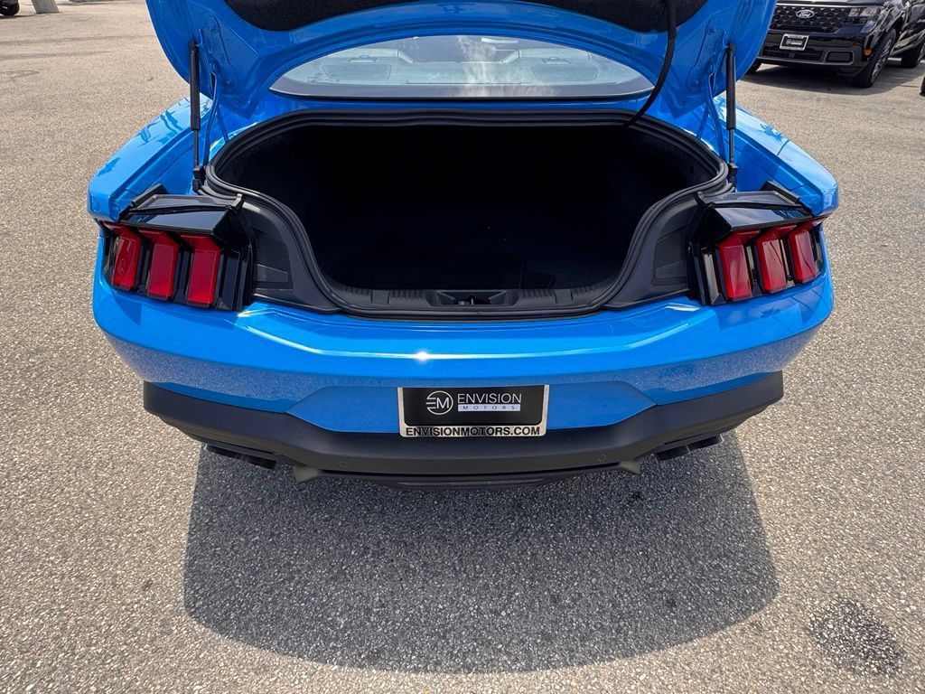 Used 2026 Ford Mustang Premium RWD image 13