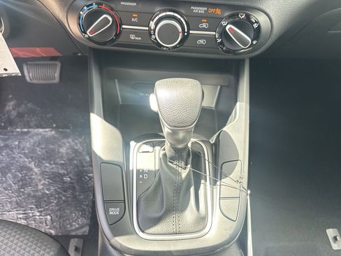 New 2025 Kia Soul LX w/ LX Technology Package image 20