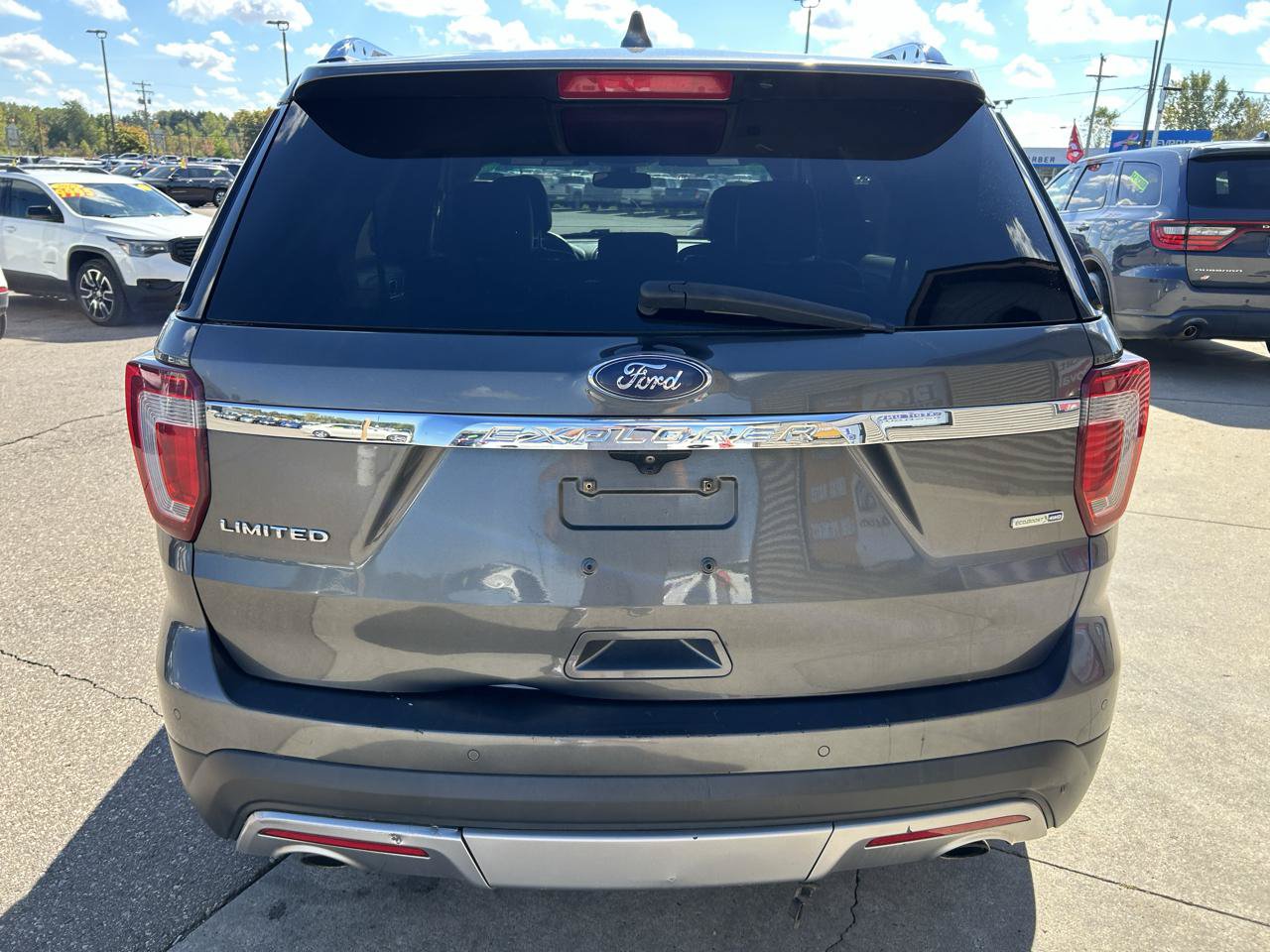 Used 2016 Ford Explorer Limited w/ Equipment Group 301A AWD/4WD image 6