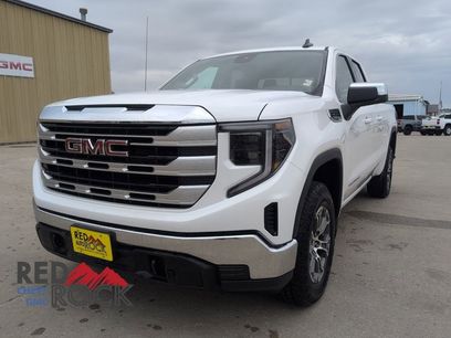 New 2025 GMC Sierra 1500 SLE
