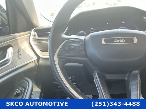 Used 2021 Jeep Grand Cherokee L Limited AWD/4WD image 19
