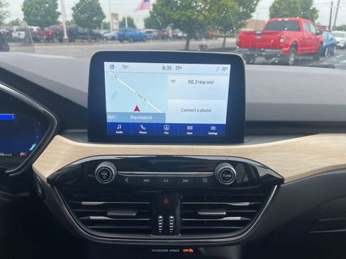 Used 2022 Ford Escape Titanium w/ Titanium Elite Package image 23