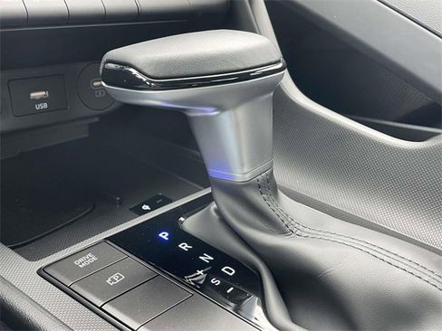 Certified 2025 Hyundai Elantra Sport image 25