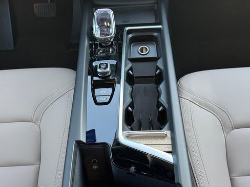 New 2026 Volvo XC60 B5 Plus w/ Climate Package image 14