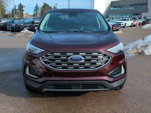 Used 2023 Ford Edge Titanium image 3