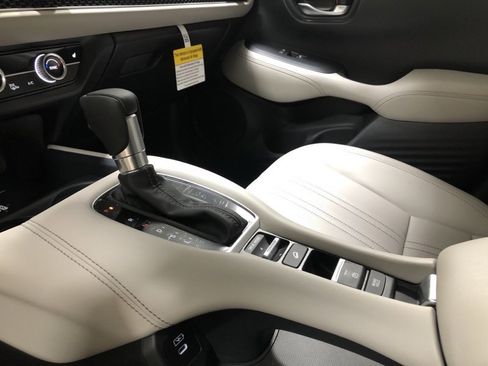 New 2026 Honda HR-V EX-L image 32