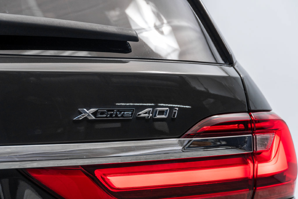 Used 2022 BMW X7 xDrive40i w/ Executive Package AWD/4WD image 14