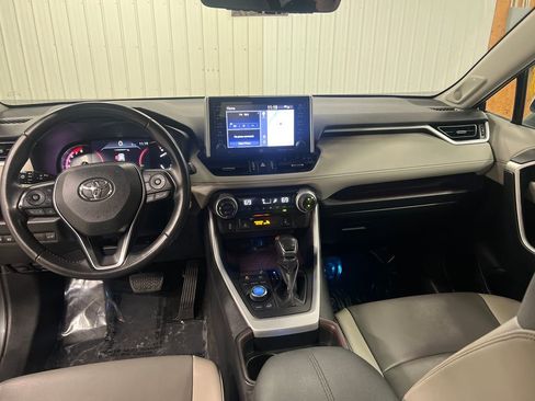 Used 2020 Toyota RAV4 Limited w/ All Weather Liner Package AWD/4WD image 16