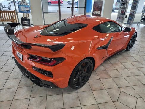 Used 2025 Chevrolet Corvette Z06 w/ Z07 Performance Package RWD image 6
