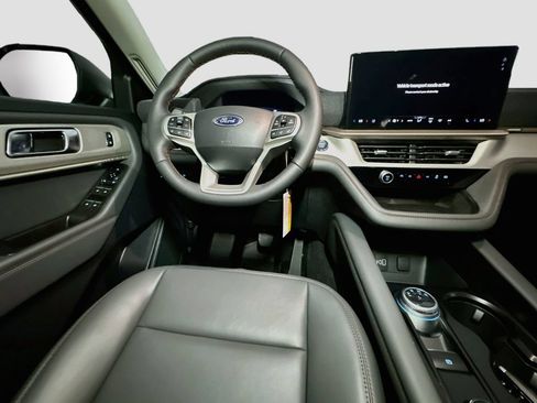 New 2026 Ford Explorer Active w/ Active Comfort Package AWD/4WD image 30