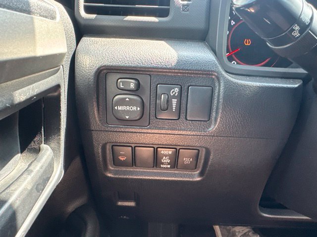 Used 2011 Toyota 4Runner Limited AWD/4WD image 22