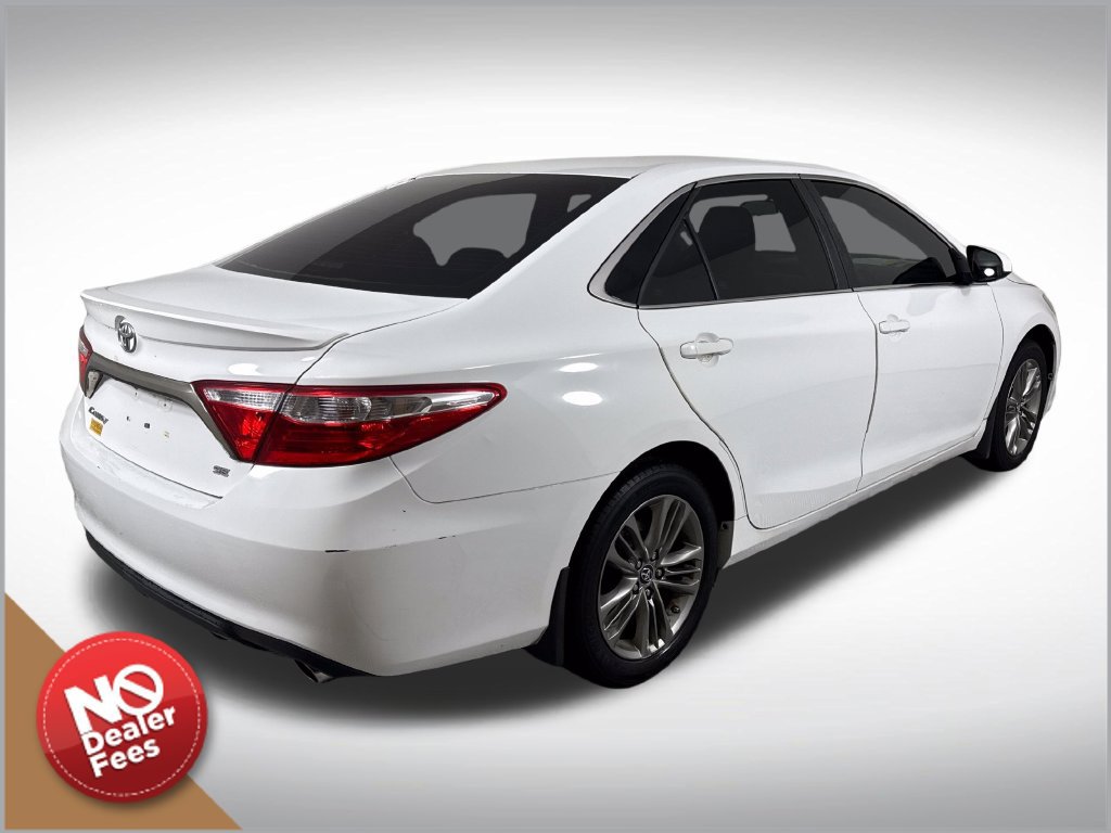 Used 2017 Toyota Camry SE FWD image 3