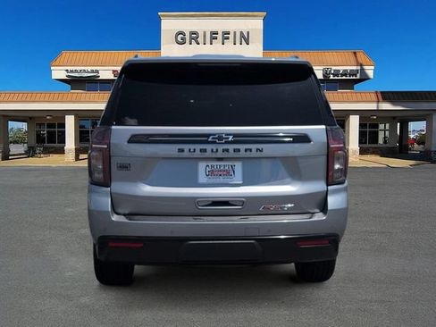 Used 2023 Chevrolet Suburban RST w/ Luxury Package RWD image 8