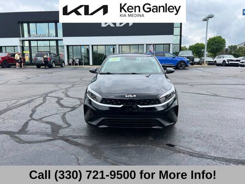Certified 2023 Kia Forte LXS FWD image 4