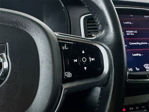 Used 2016 Volvo XC90 T5 Momentum image 26