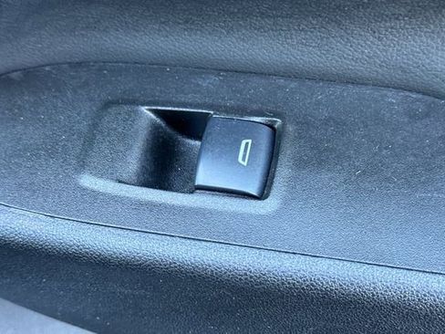 Used 2024 Chevrolet Equinox LT image 22