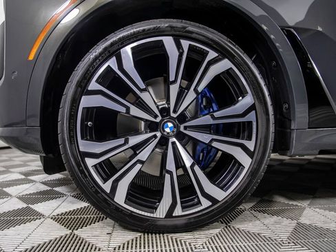 Used 2025 BMW X7 M60i w/ Executive Package AWD/4WD image 40