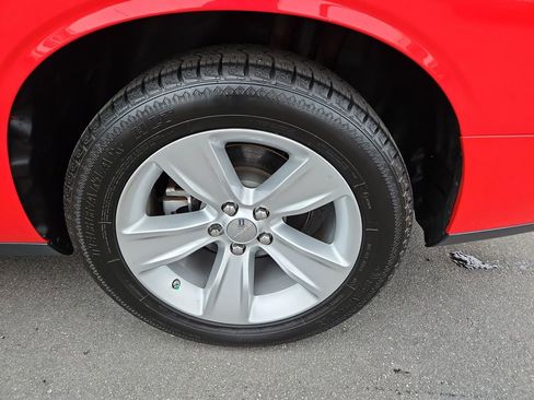 Used 2023 Dodge Challenger SXT image 27