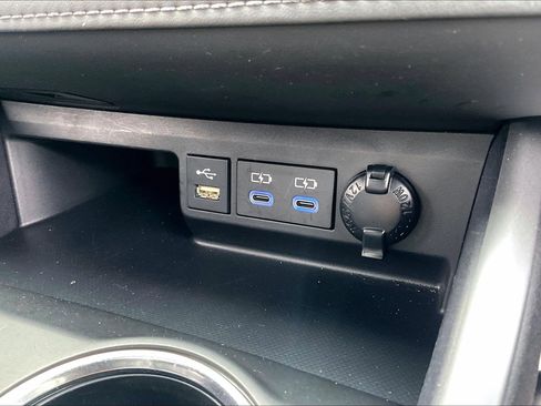 Used 2022 Toyota Highlander XSE image 40