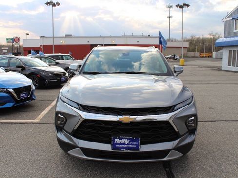 Used 2023 Chevrolet Blazer LT image 3