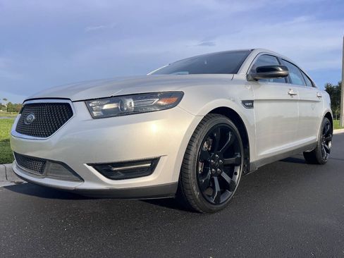 Used 2019 Ford Taurus SHO AWD/4WD image 2