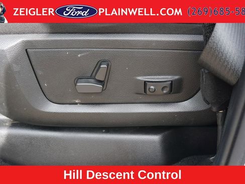Used 2024 RAM 2500 Big Horn w/ Off Road Package AWD/4WD image 16