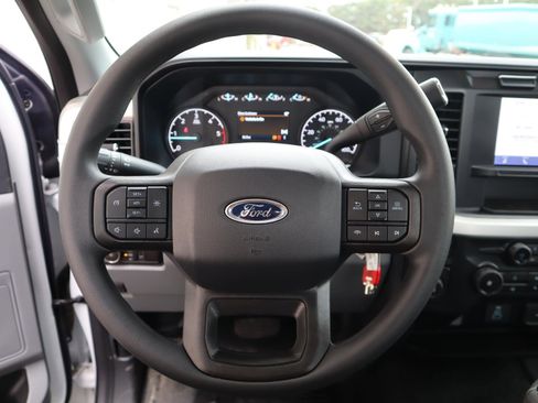 Used 2024 Ford F550 2WD Regular Cab Super Duty image 7