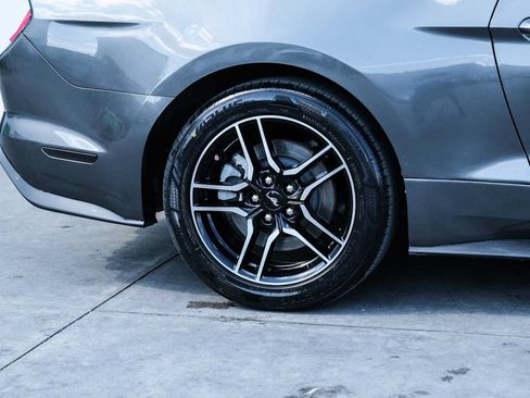 Used 2020 Ford Mustang GT RWD image 6