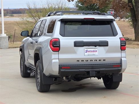 New 2025 Toyota 4Runner SR5 image 6