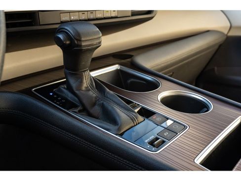 Used 2021 Toyota Sienna LE image 23