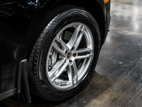 Used 2017 Porsche Macan S image 61