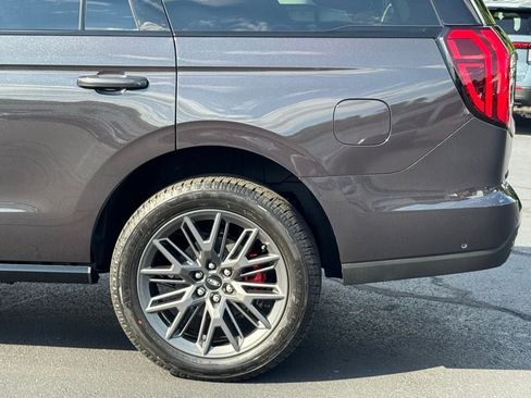 New 2025 Ford Expedition Platinum w/ Stealth Performance Package AWD/4WD image 44
