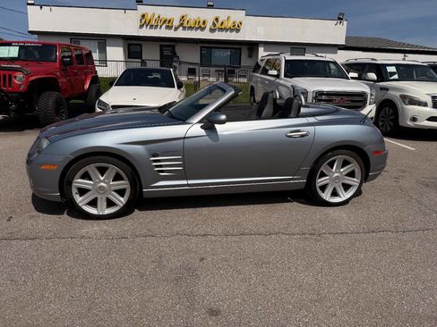 Used 2005 Chrysler Crossfire Limited RWD image 35