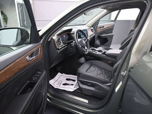 Used 2026 Volkswagen Atlas SE AWD/4WD image 38