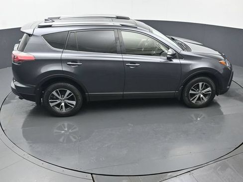 Used 2018 Toyota RAV4 XLE AWD/4WD image 42