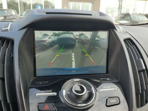 Used 2018 Ford Escape Titanium w/ Ford Safe & Smart Package AWD/4WD image 5