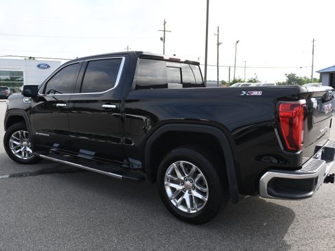 Used 2021 GMC Sierra 1500 SLT w/ SLT Premium Plus Package AWD/4WD image 8