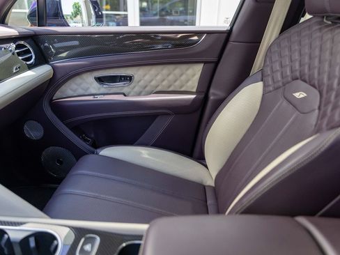 Certified 2023 Bentley Bentayga AWD/4WD image 43
