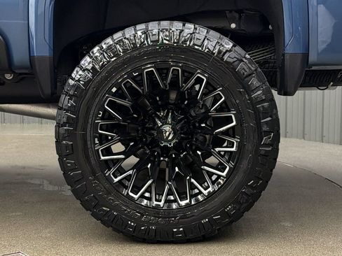 Used 2026 GMC Sierra 3500 Denali w/ Denali Reserve Package AWD/4WD image 12