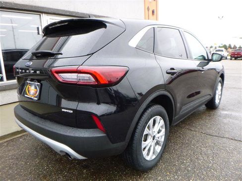 Used 2023 Ford Escape Active image 3