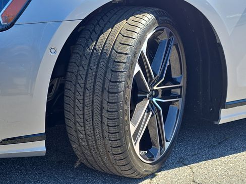 Used 2025 Audi A8 L 3.0T w/ Executive Package image 33