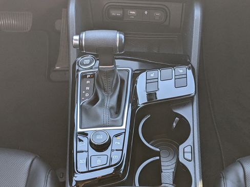 Certified 2023 Kia Sportage EX image 16