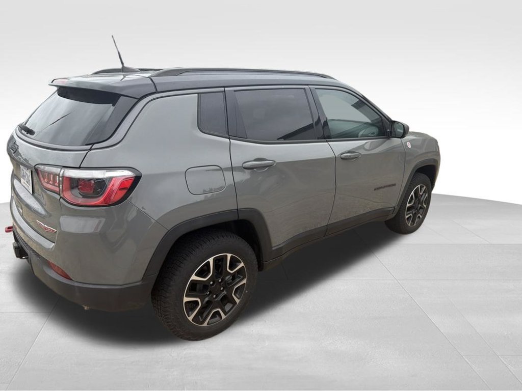 Used 2020 Jeep Compass Trailhawk w/ Cold Weather Group AWD/4WD image 16
