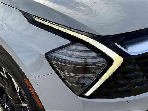 Used 2023 Kia Sportage SX image 27