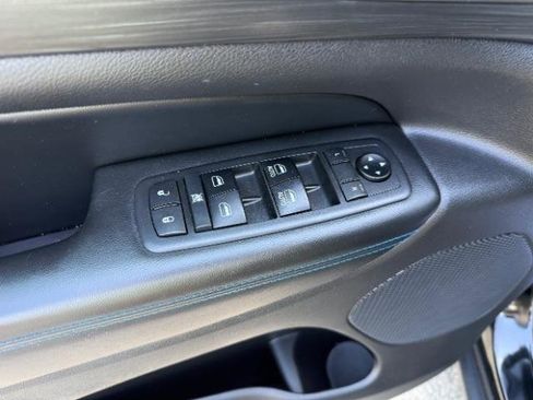 Used 2019 Jeep Grand Cherokee Laredo image 20