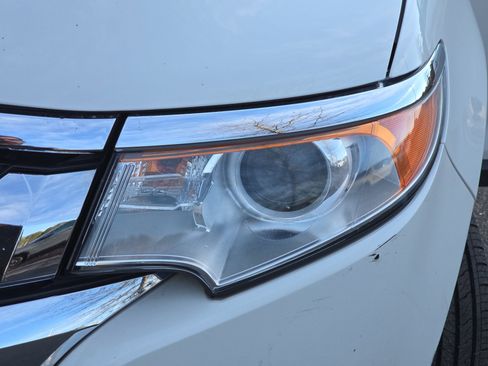 Used 2013 Ford Edge SEL image 30