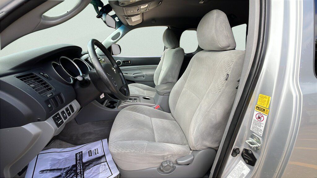 Used 2011 Toyota Tacoma PreRunner w/ SR5 Pkg #2 RWD image 14