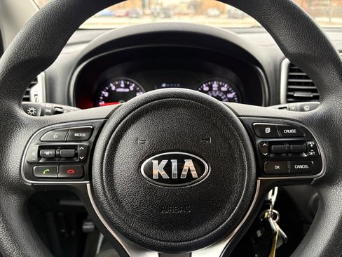 Used 2018 Kia Sportage LX w/ LX Technology Package image 13