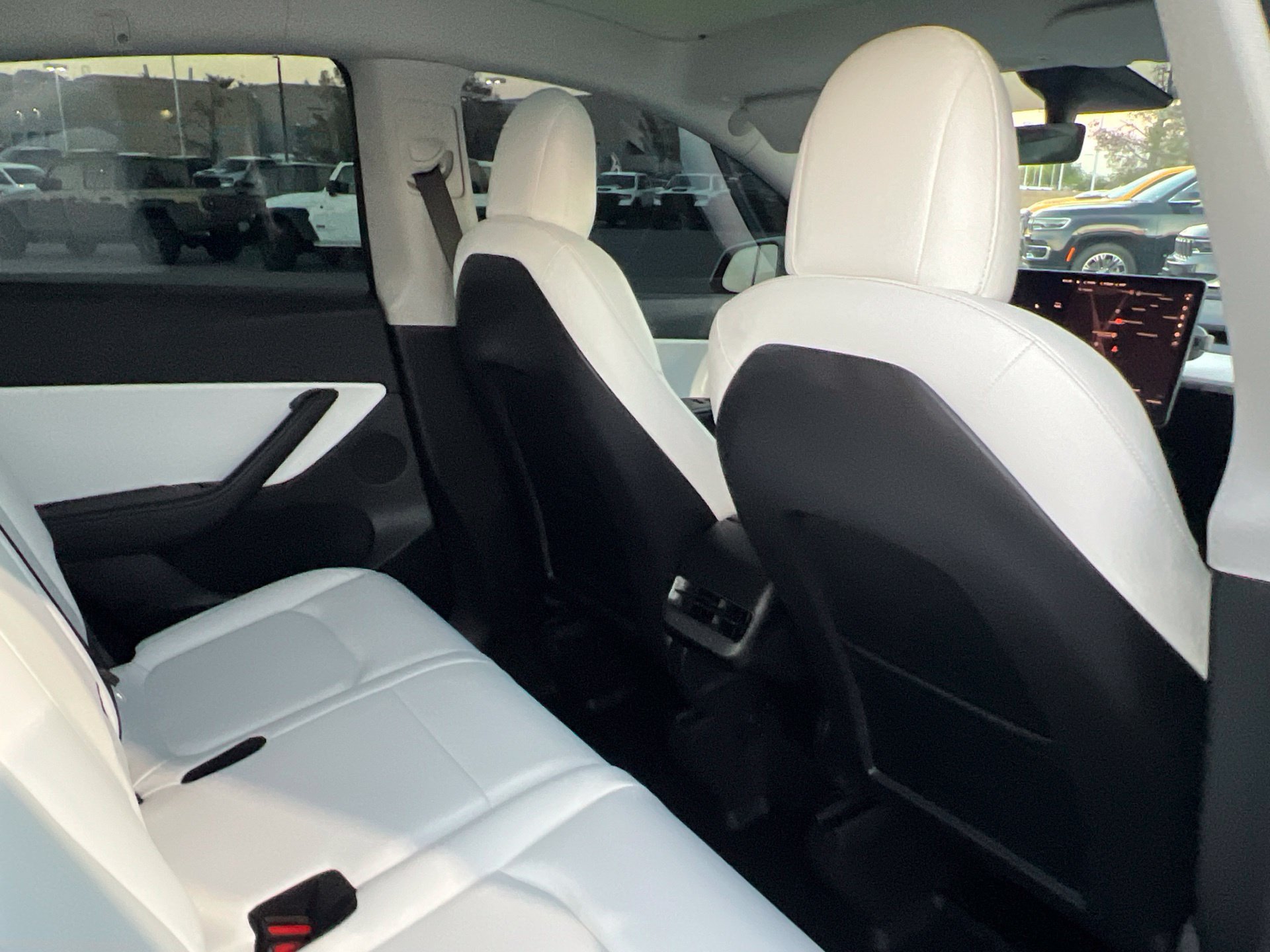 Used 2021 Tesla Model Y Long Range AWD/4WD image 19