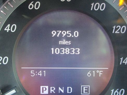 Used 2011 Mercedes-Benz C 300 4MATIC Sedan image 27